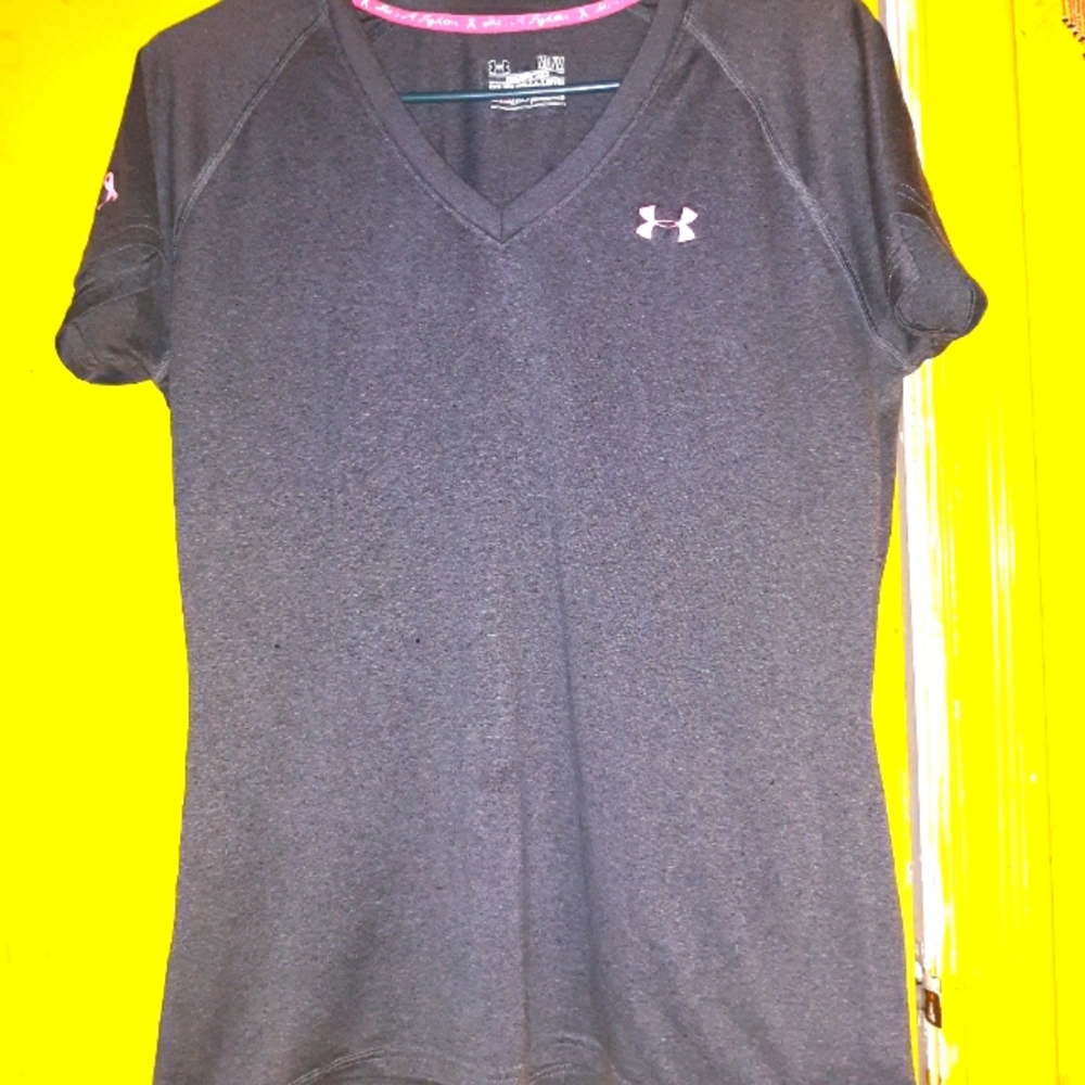 UA tshirt- heat gear